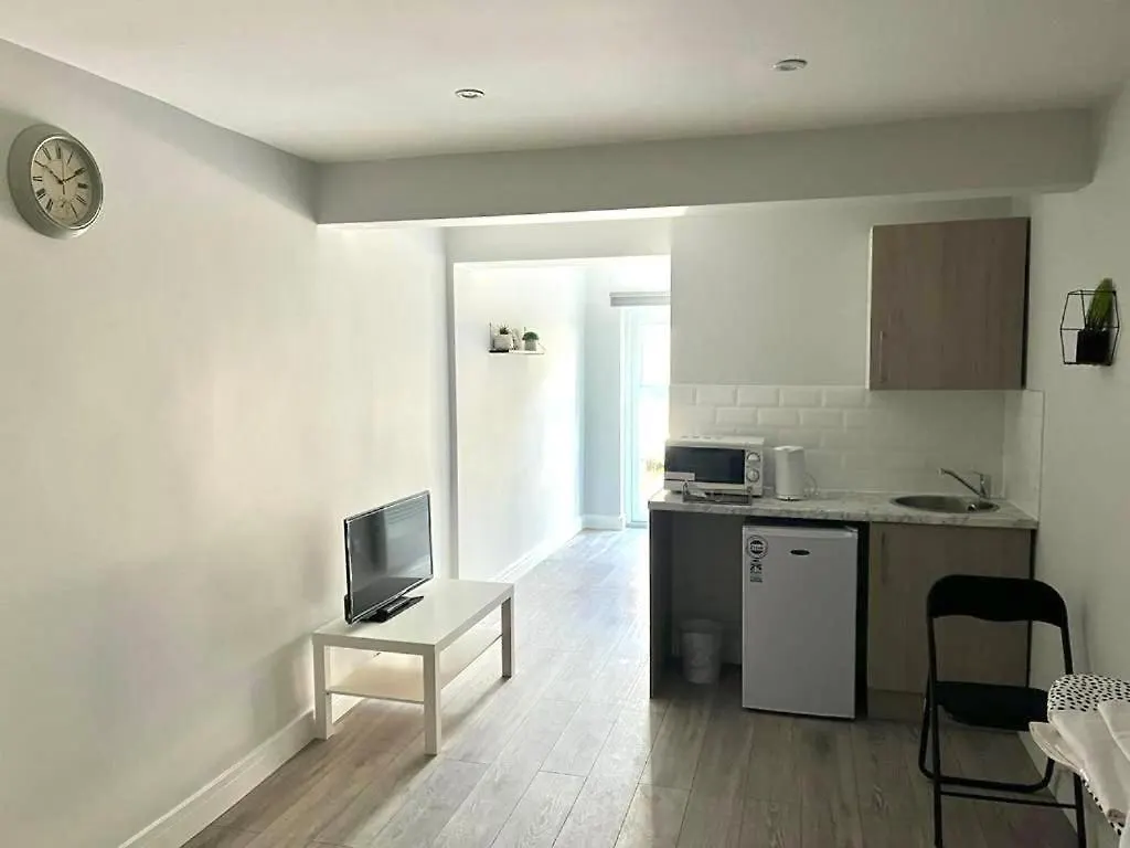 Pensionat Southall Stays Near Heathrow Ub2